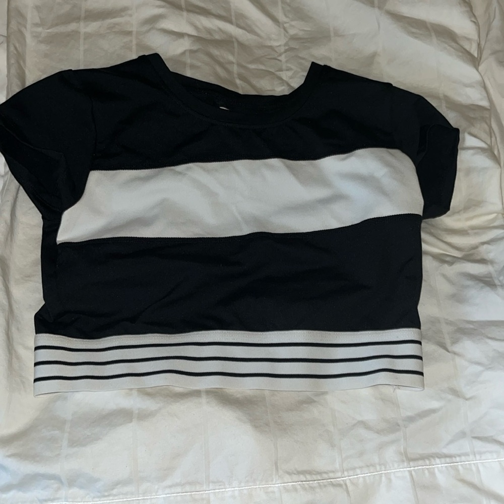 Cleo Harper midriff top